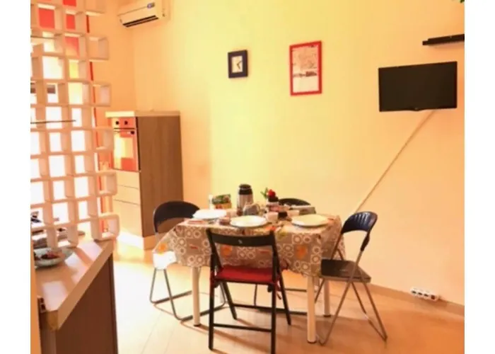 Piazza San Giovanni Bed & Breakfast 4*