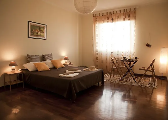 Piazza San Giovanni לינה וארוחת בוקר 4*